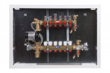 R557FMSA-G - Směšovací rozdělovač s průtokoměry pro podlahové vytápění do nízkoteplotních avysokoteplotních systémů s motorem K282, včetně skříně do zdi. Čerpadlo Grundfos.